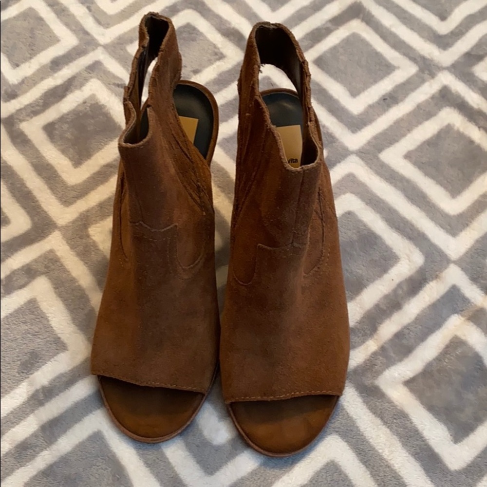 💕SALE💕  Dolce Vita Booties